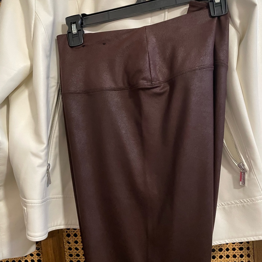 Vera wang plus size Faux leather leggings